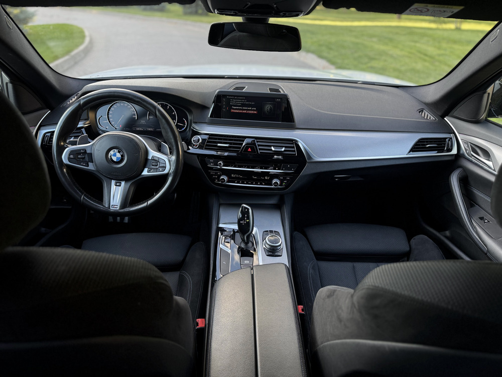 BMW 520d (G30) — фото 9