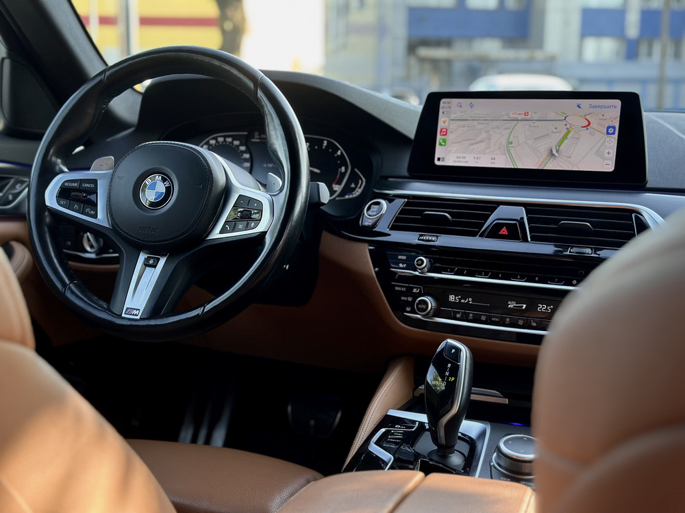 BMW 520d Рестайлинг — фото 8